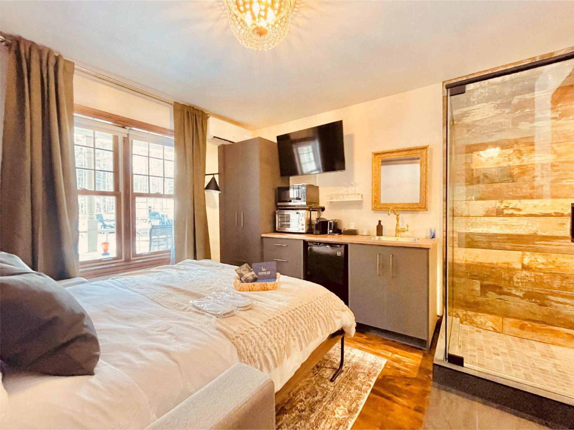 Estello Suites & Spa Lac-Mégantic 객실 사진